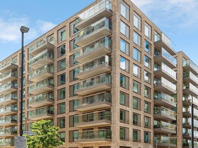 Apartment for rent in Silvertown, Greater London