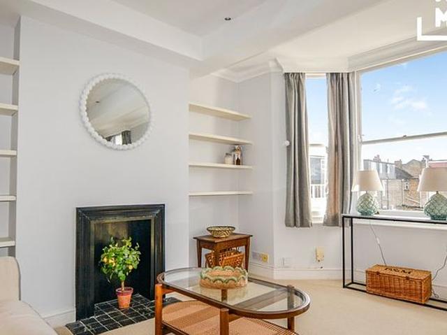 Apartment for rent in Earlsfield, Greater London