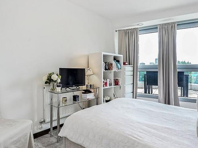 Apartment for rent in Battersea, Greater London