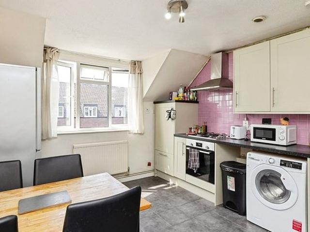 Apartment for rent in Battersea, Greater London
