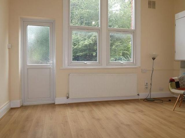 Apartment for rent in Fortis Green, Greater London