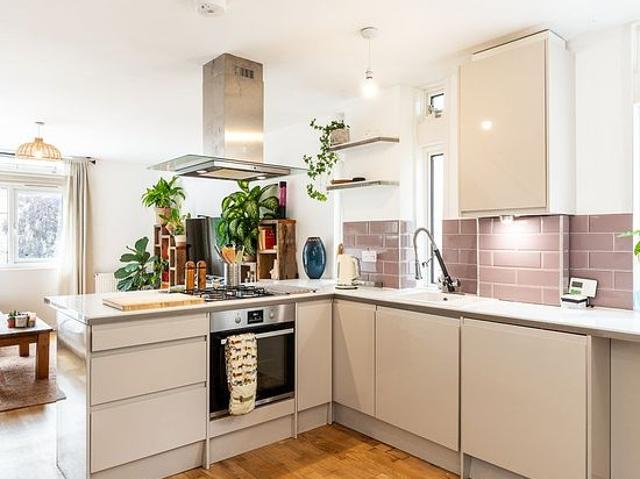 Apartment for rent in London Borough of Lambeth, Greater London