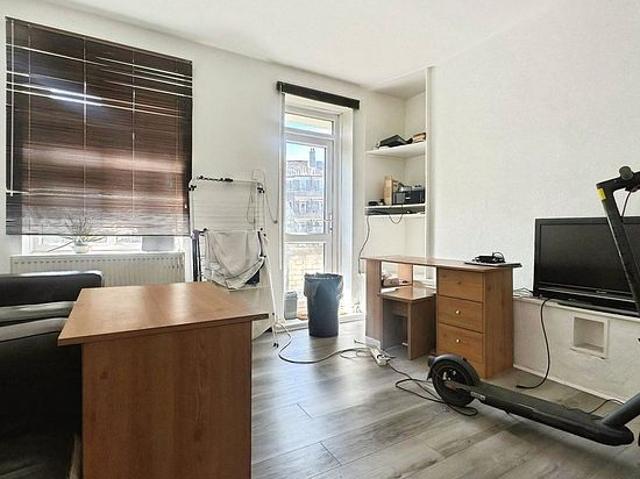 Apartment for rent in West Kensington, Greater London