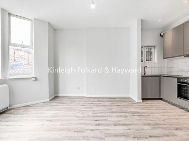 Apartment for rent in London Borough of Lewisham, Ladywell