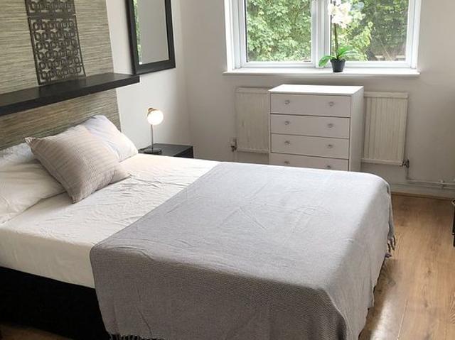 Apartment for rent in Bromley-by-Bow, Poplar Grove