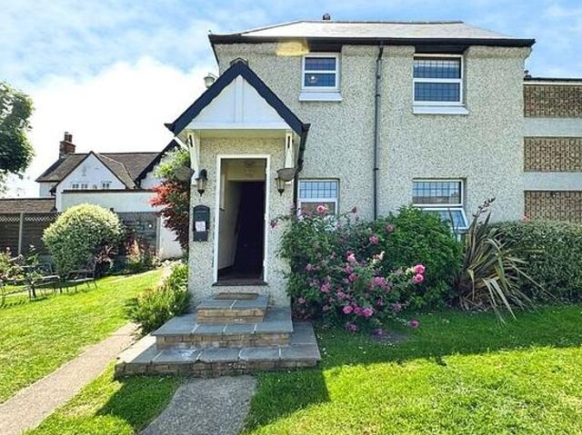 Apartment for rent in Mottingham, Greater London