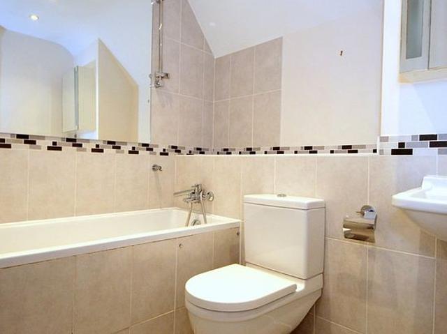 Apartment for rent in Edmonton, Greater London