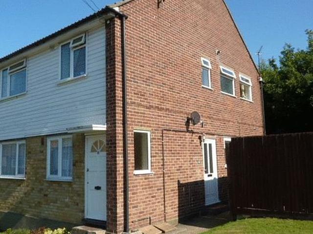 Apartment for rent in Edgebury, Greater London