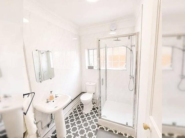 Apartment for rent in London Borough of Croydon, Thornton Heath