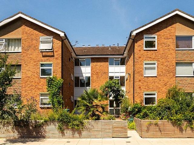Apartment for rent in London Borough of Ealing, Greater London
