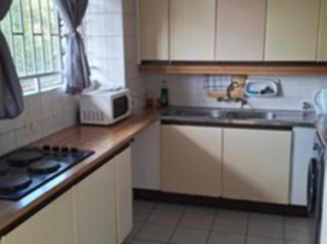 Flat for rent in Waterkloof, Gauteng