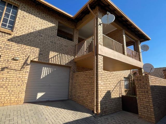 Flat for sale in Pretoria, Pretoria North East