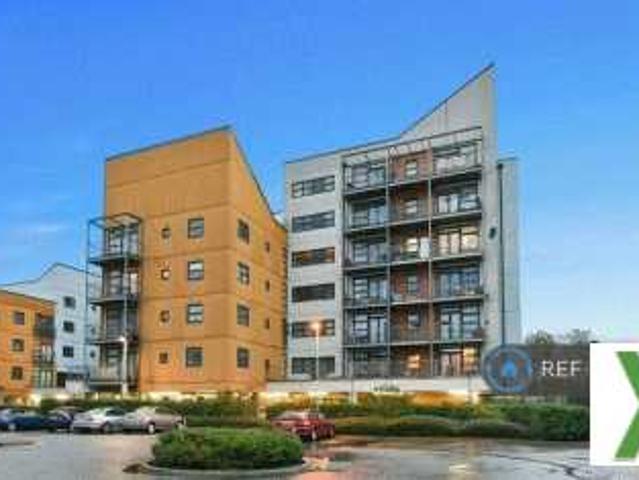 Flat for sale in Stratford