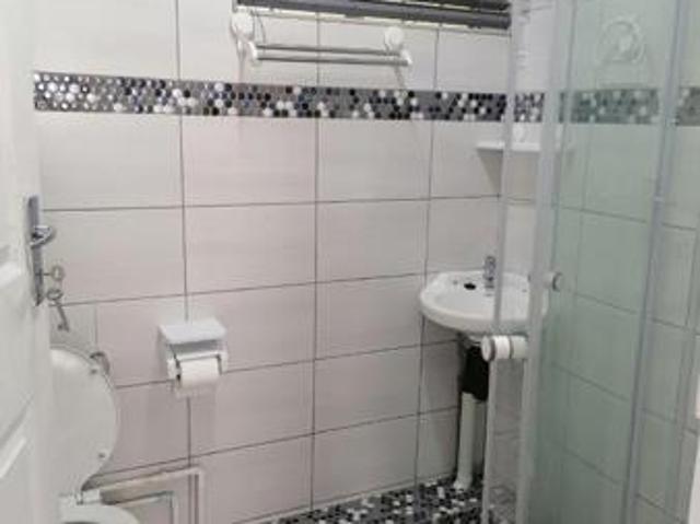 Flat for rent in Seaview, Kwazulu-natal