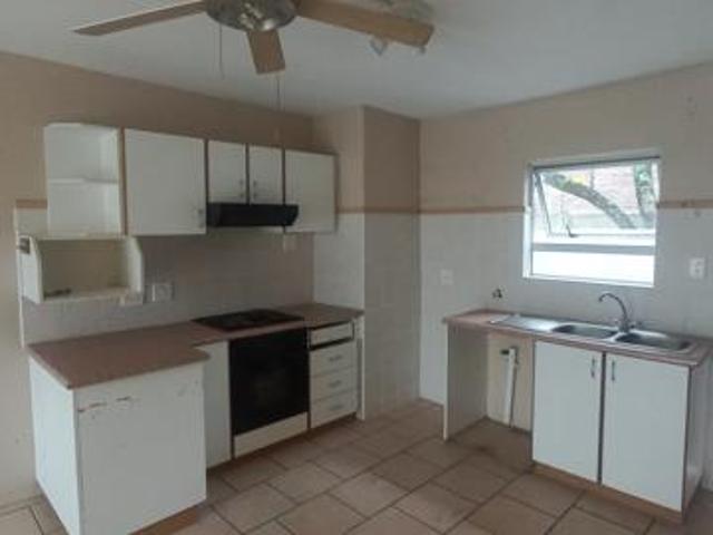 Flat for sale in Ugu District Municipality, Kwazulu-natal