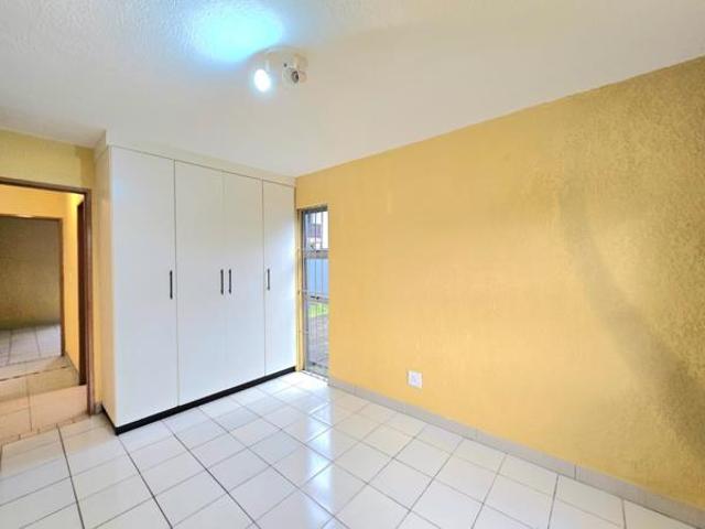 Flat for sale in UMhlathuze Municipality, Kwazulu-natal