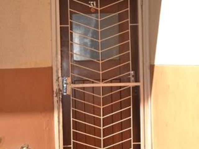 Flat for sale in Frances Baard, Northern Cape