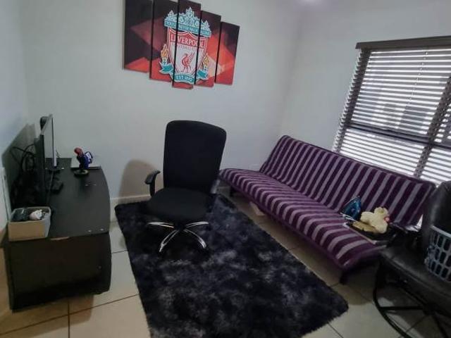 Flat for sale in Ekurhuleni, Gauteng