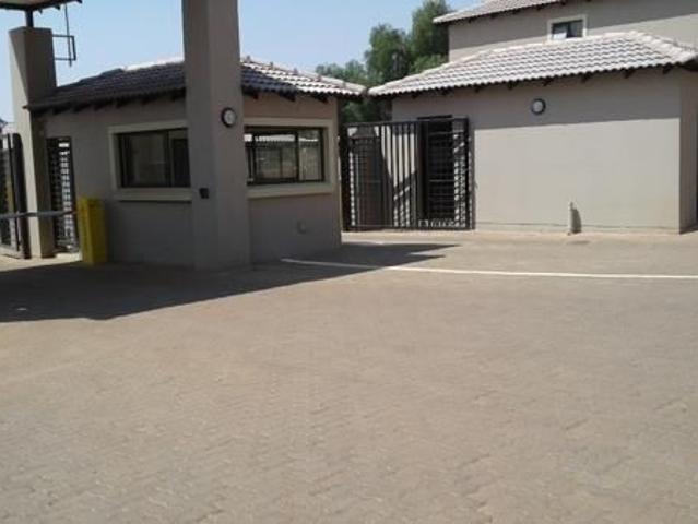 Apartment for rent in Waterkloof, Gauteng