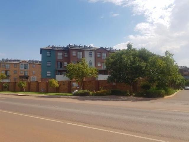 Apartment for rent in Waterkloof, Gauteng