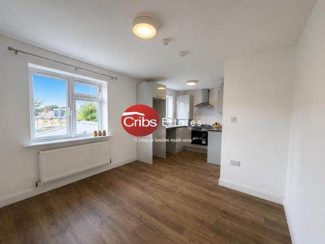 Apartment for rent in Rosehill, Greater London