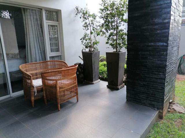 Flat for sale in Sandton, Morningside