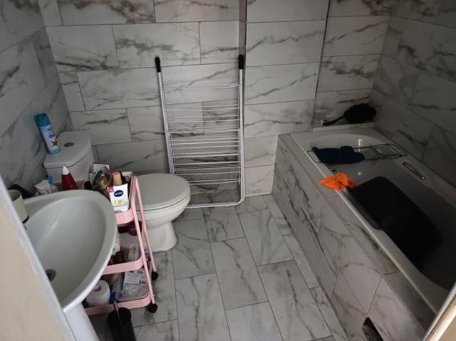Flat for rent in Waterkloof, Gauteng