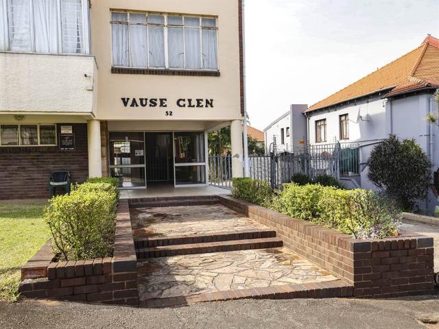 Flat for sale in Seaview, Kwazulu-natal