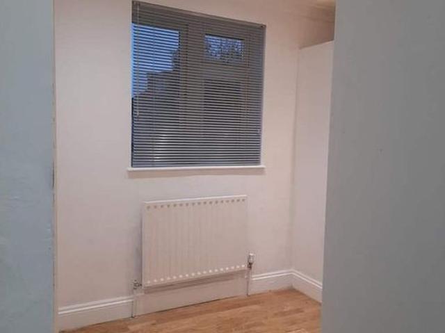 Apartment for rent in London Borough of Merton, Greater London