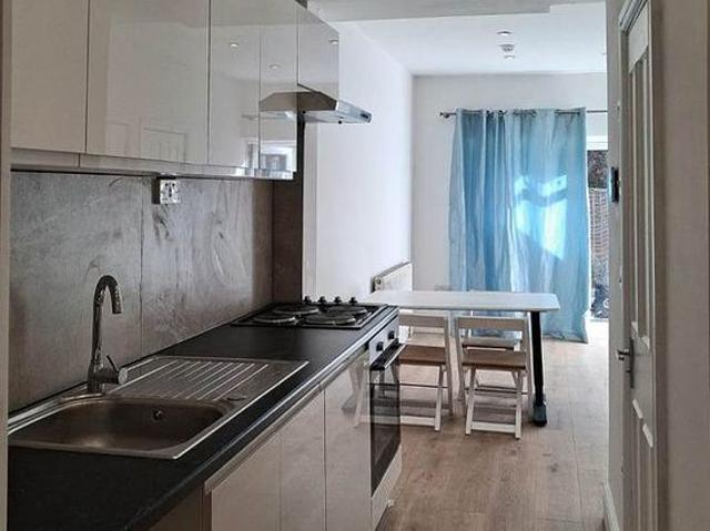 Apartment for rent in London Borough of Merton, Greater London