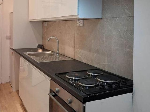 Apartment for rent in London Borough of Merton, Greater London
