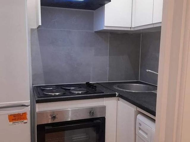Apartment for rent in London Borough of Merton, Greater London