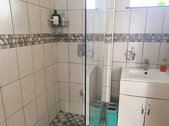 Flat for sale in Seaview, Kwazulu-natal