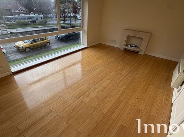 Apartment for rent in Brandhall, Sandwell