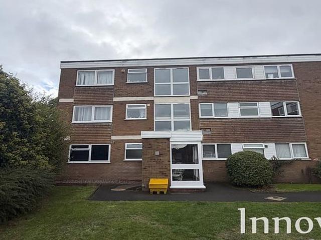 Apartment for rent in Brandhall, Sandwell