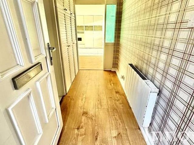 Apartment for rent in Brandhall, Sandwell