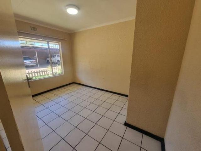 Flat for rent in Tlhabane, North West