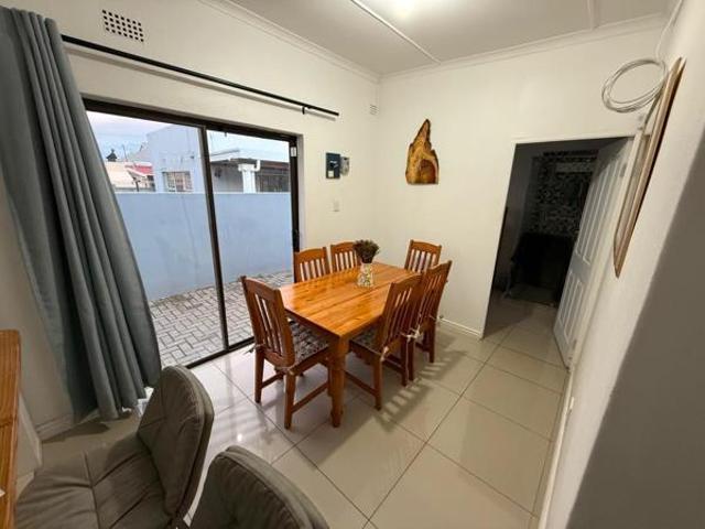 Flat for rent in Durbanville, Western Cape