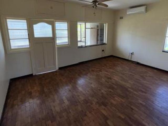 Flat for sale in Umgungundlovu, Kwazulu-natal