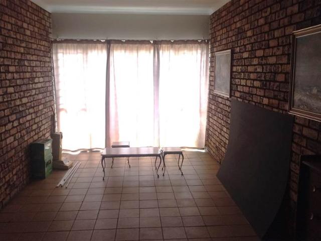 Flat for sale in Gert Sibande, Mpumalanga