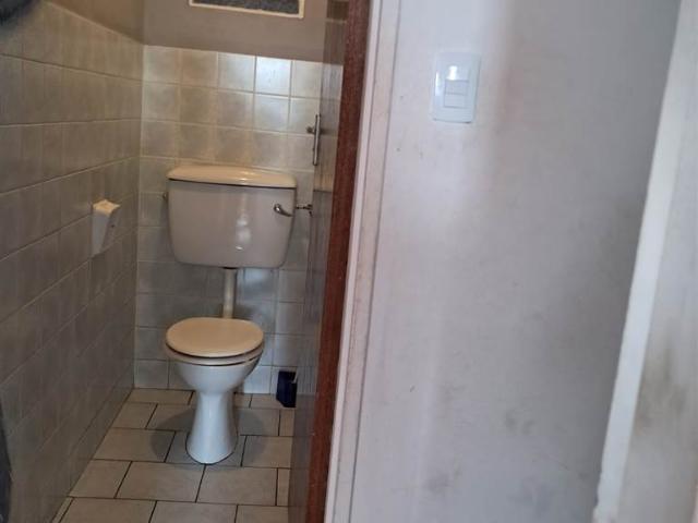 Flat for sale in Port Elizabeth, Eastern Cape