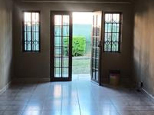 Flat for rent in Umgungundlovu, Kwazulu-natal