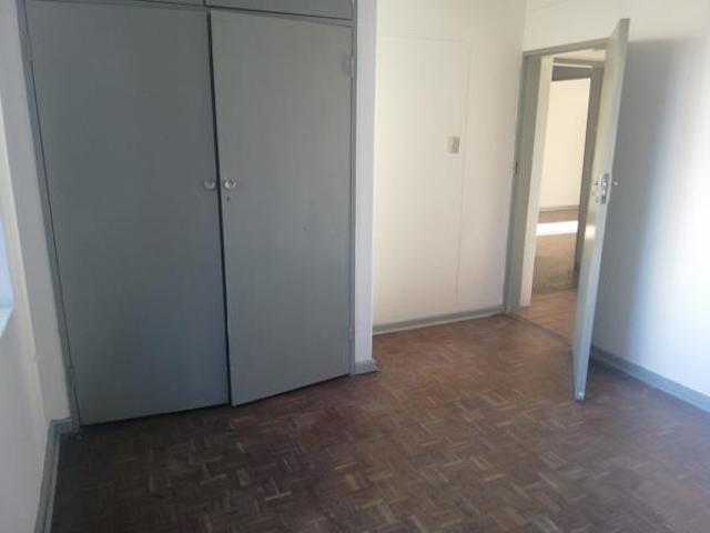 Flat for rent in Waterkloof, Gauteng
