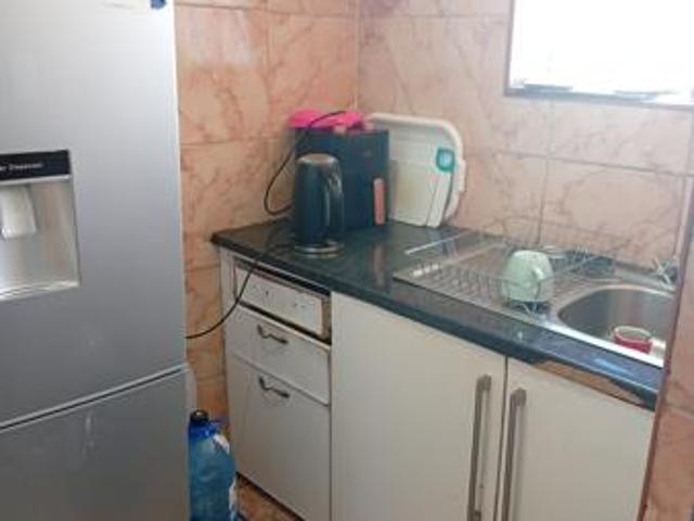 Flat for rent in Waterkloof, Gauteng