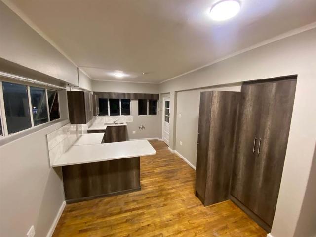 Flat for sale in Queenstown, Eastern Cape