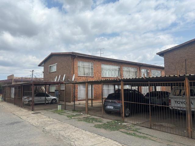 Apartment for sale in Kagiso, Gauteng