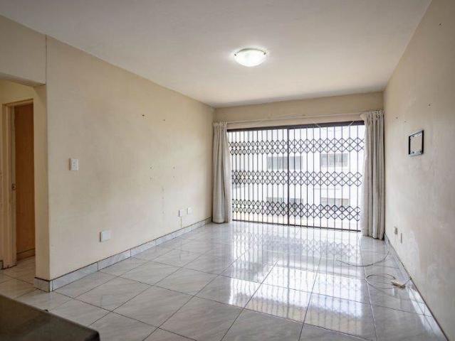 Flat for sale in Seaview, Kwazulu-natal