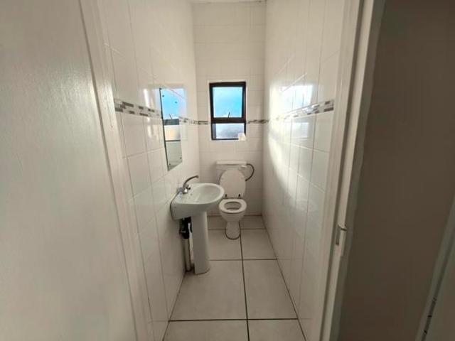 Flat for rent in Frances Baard, Northern Cape