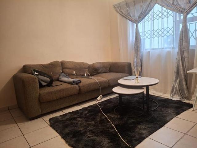 Flat for sale in UMhlathuze Municipality, Kwazulu-natal