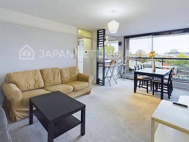 Apartment for rent in London Borough of Richmond upon Thames, Greater London